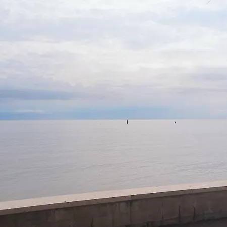 Rosmarino_appartamento Fronte Mare דירה *